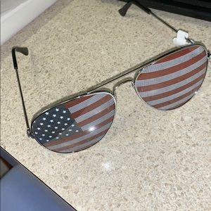 American Flag 🇺🇸 🌟 SHADES !!!! 🕶 😎